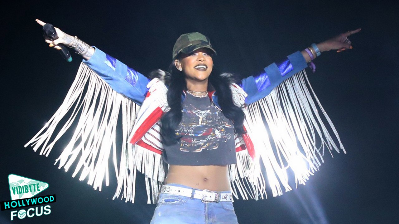 Rihanna Performs 'We Found Love' At Calvin Harris' Coachella Set