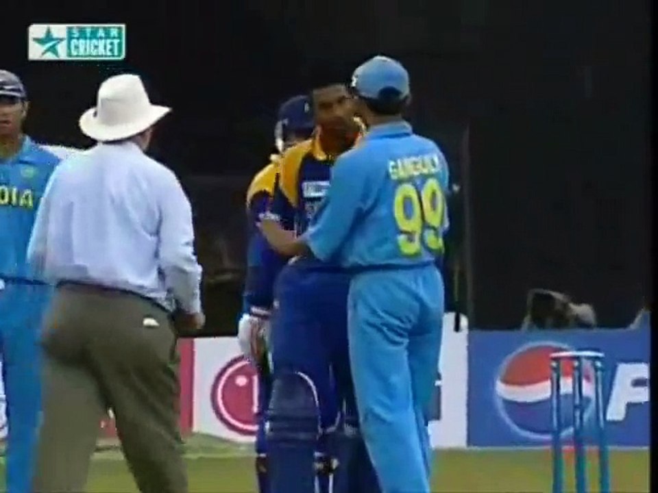 Cricket Fights - Sourav Ganguly v Russell Arnold - India v Sri Lanka final Match