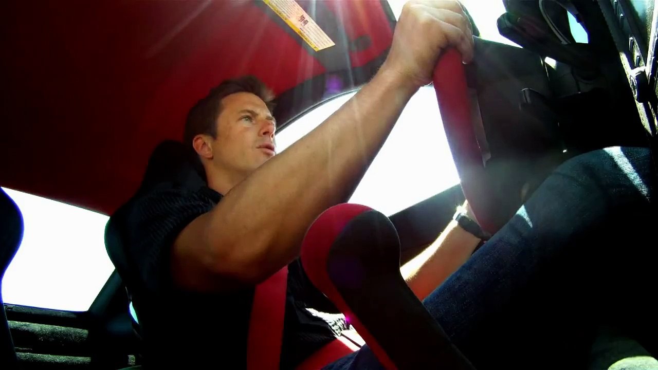 Top Gear shuts down LA for Drag Race! Porsche 911 GT2 RS Top Gear USA Series 2