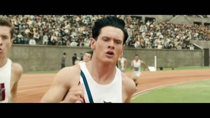 Invincible / Extrait 1 VOST [Au cinéma le 7 janvier]