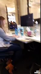 Changer le fond d'écran d'une collègue de travail