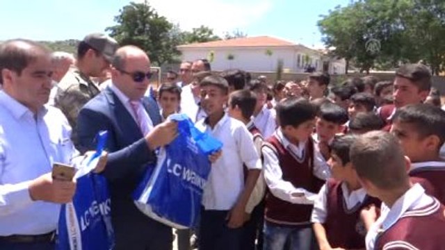 Öğrencilere Giyim Yardımı