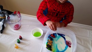 Soap and milk experiment - Easy Science Experiments for kids with Thomas and Friends Ryan Trains