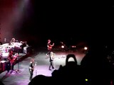 Avril Lavigne - Don't Tell Me Montreal Bell Centre 25/10/2011