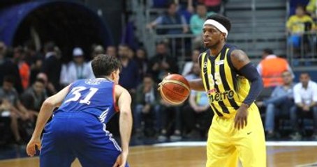 Fenerbahçe, Anadolu Efes'i 101-79 Skorla Mağlup Ederek Seriyi 3-1'e Getirdi