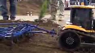 Amazing  RC TRACTOR  plowing