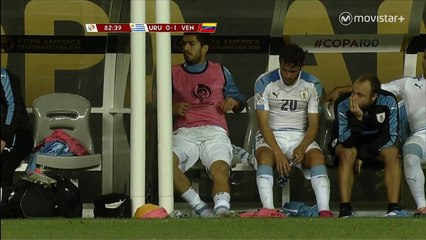 Suarez angry after he didn't entered in game
