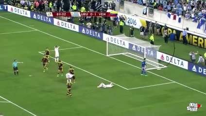 L'Uruguay éliminée après raté d'Edinson Cavani