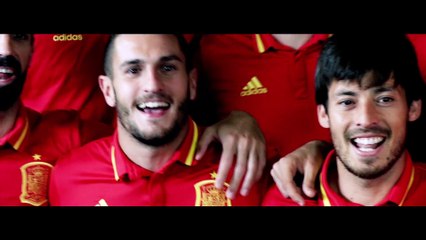 La Roja Baila (Videoclip Oficial)