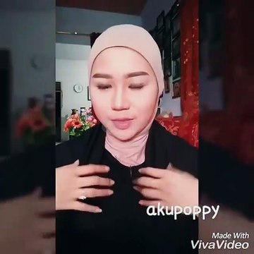 Hijab Tutorial l Cara Memakai Jilbab Segi empat (Square Scarf) Model Terbaru ala Si Cantik Poppy