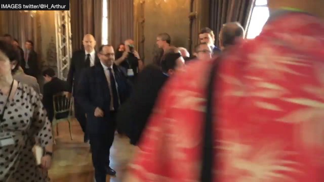 Emmanuel Macron interpellé à Nancy par un opposant à la loi travail!