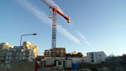 Chemtrails over Triq Etna