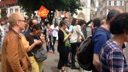 Procès des manifestants: scène de joie à Amiens