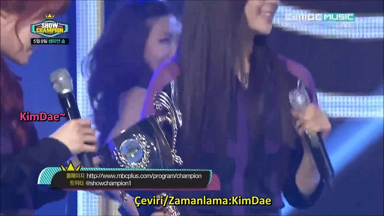 SNSD Girls' Generation/ TTS (TaeTiSeo) Tiffany Hyoyeon'a Sesleniyor Türkçe Altyazılı