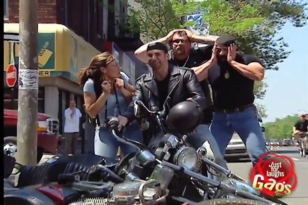 Falling Bikes Gag