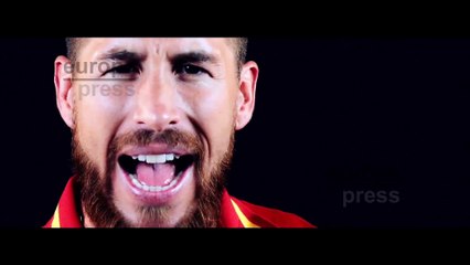 'La Roja baila' y canta el himno oficial de la Selección