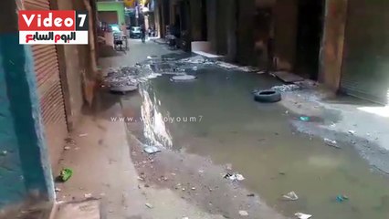 شوارع وراق العرب تعوم فى بركة من مياه الصرف الصحى