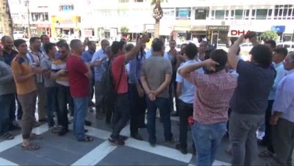 Şanlıurfa Altyapı Hizmeti Alamayan Mahalleli, Belediyeyi Protesto Etti