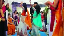 Surprise wedding flash mob