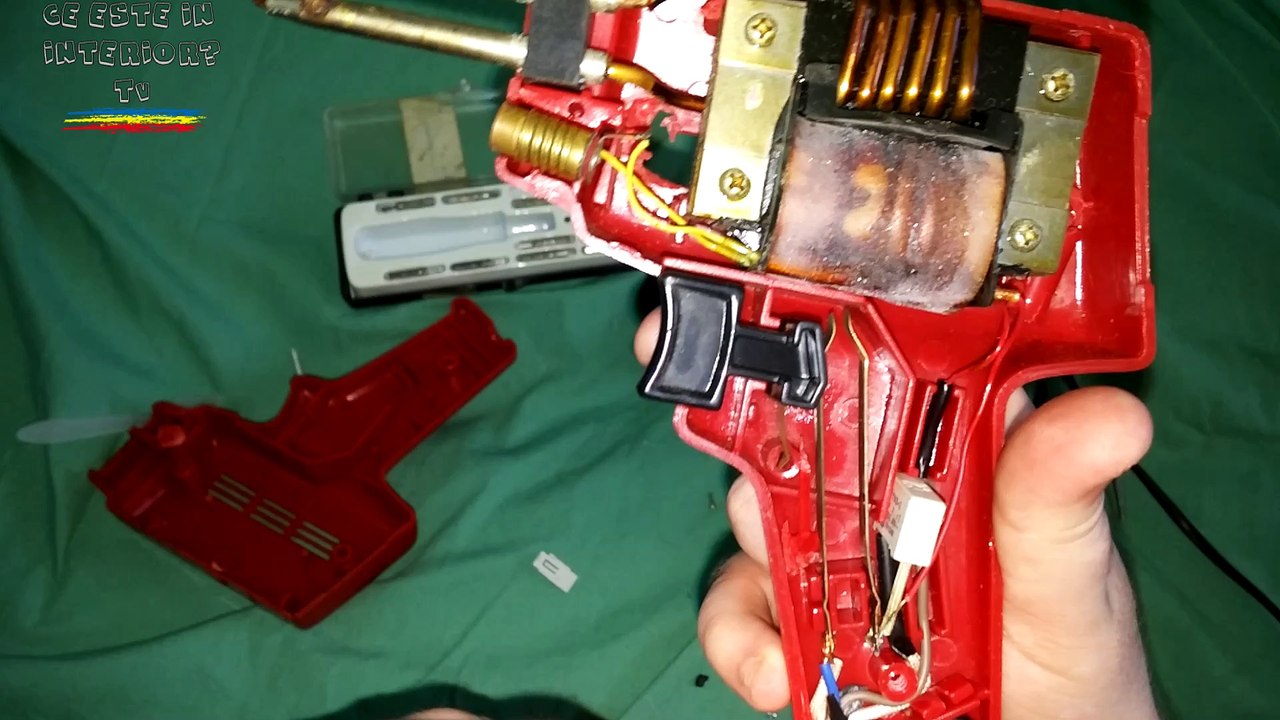Ce este in interiorul unui pistol de lipit fire? #5
