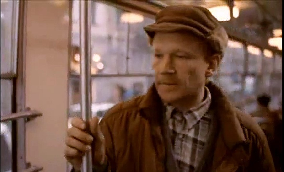 - Не брат ты мне, гнида черножопая...