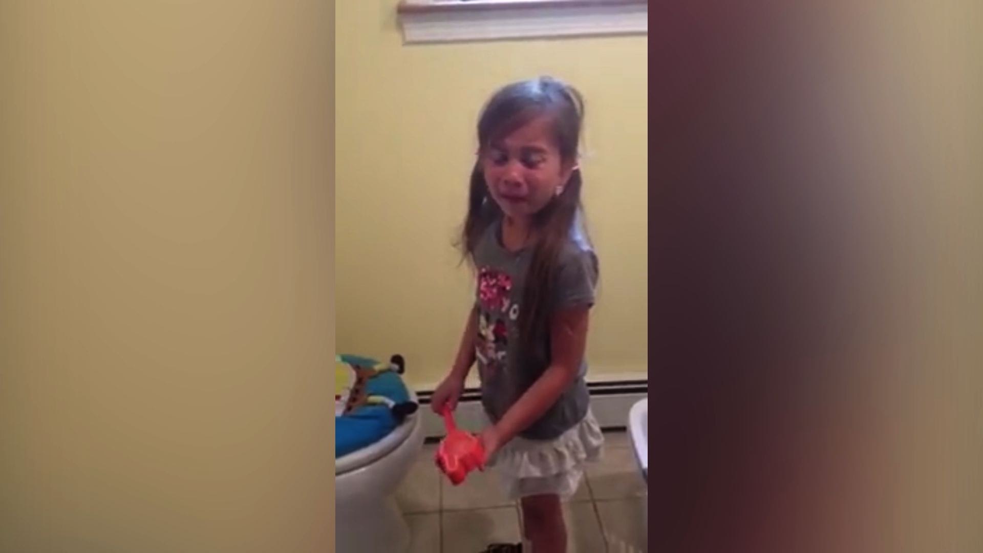 little girl poop 