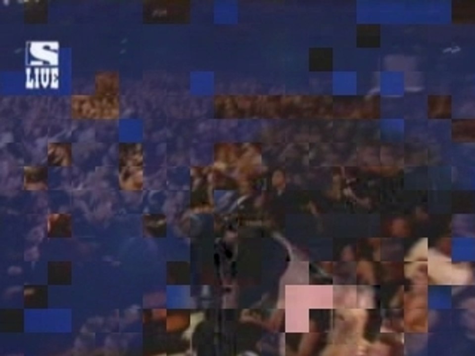 Fall Out Boy - This Ain't A Scene, It's An Arms Race