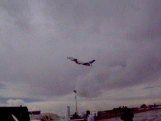 Saloln du Bourget _ A 380 décollage 091