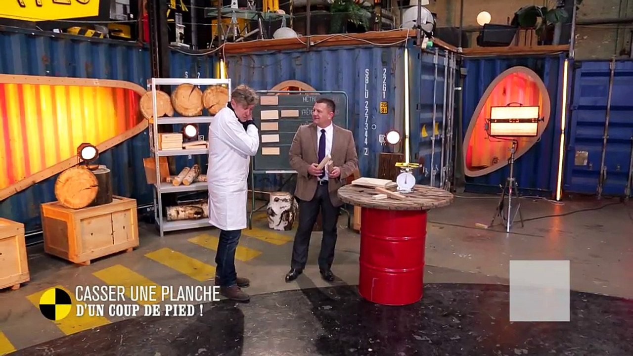 EM174 Casser une planche d’un coup de pied !