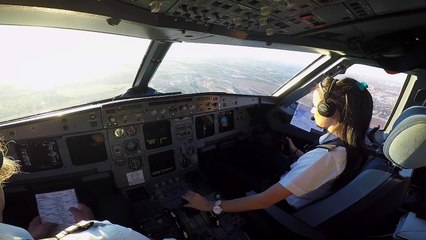 Cockpit View of Female Pilot Tel Aviv LLBG Landing