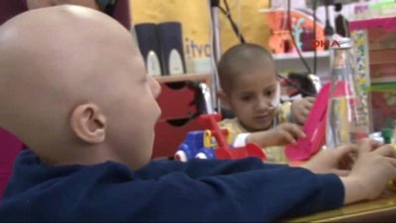 İzmir Onkoloji Hastanesinde Tedavi Gören Çocuklar, 23 Nisan Coşkusunu Erken Yaşadı