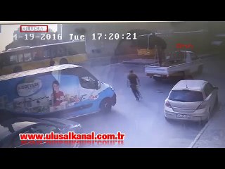 Kağıthane'de polise saldırı sanılan olayın görüntüleri ortaya çıktı