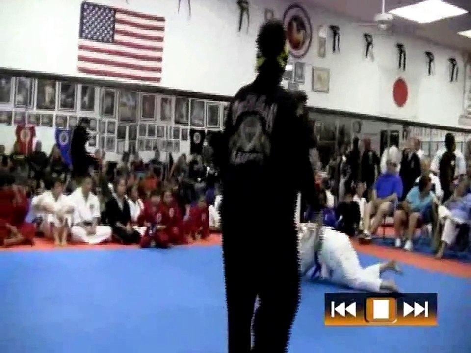 Fresno's ART OF SHOTOKAN KARATE-Dojo Demo 2013 Girls Self Defense