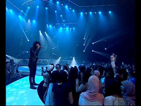 HIGHLIGHTS - EPISODE 13 - Indonesian Idol 2012 - YODA & ROSA Jika,Cinta Kita,I will Survive medley