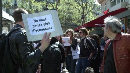 Trois fast-food bloqués à Paris par des manifestants