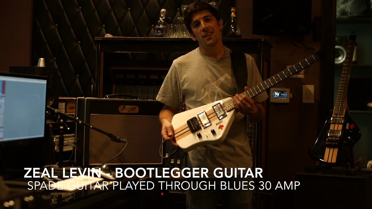 Spade Headless Guitar - BootLegger Guitar Blues 30 Amp