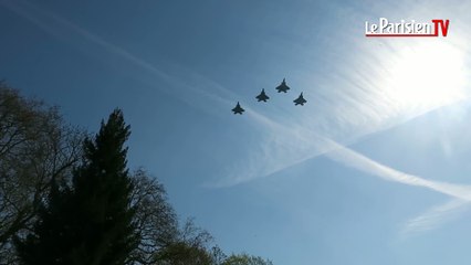 Parade aérienne en hommage aux héros de l'escadrille La Fayette