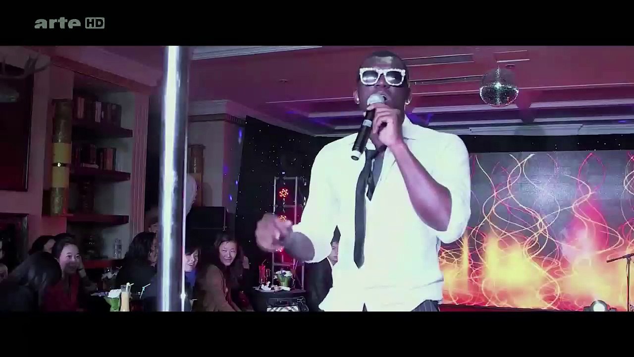 Ausländer bevorzugt, China goes wild