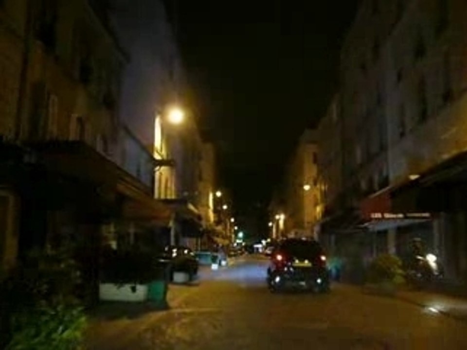 Paris 7eme rue Cler