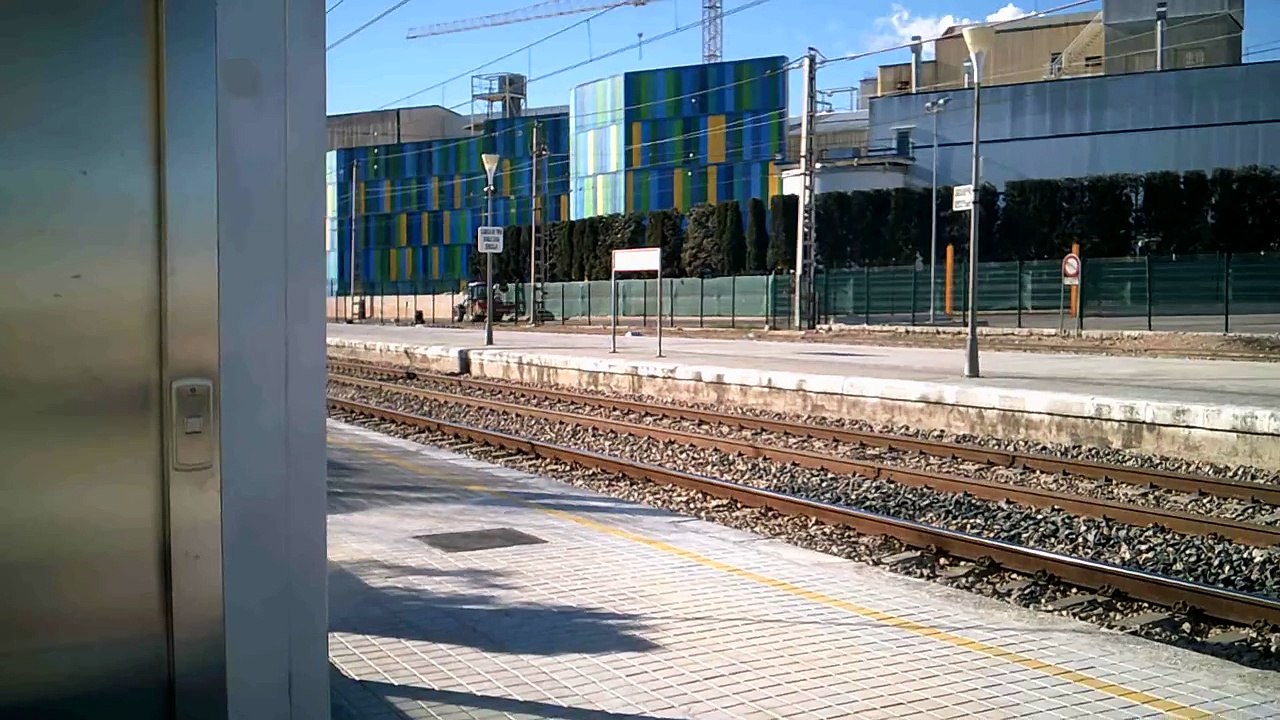 3 cercanías y un regional exp en Benifaió-Almussafes