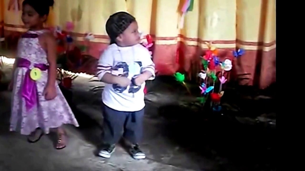 Funny Bady dancing.