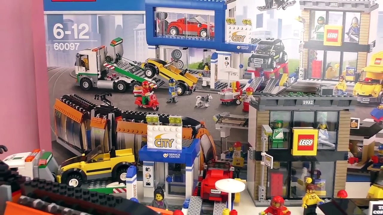 Construction Garage de voitures Lego | Construction+Démo | Etre mobile en ville