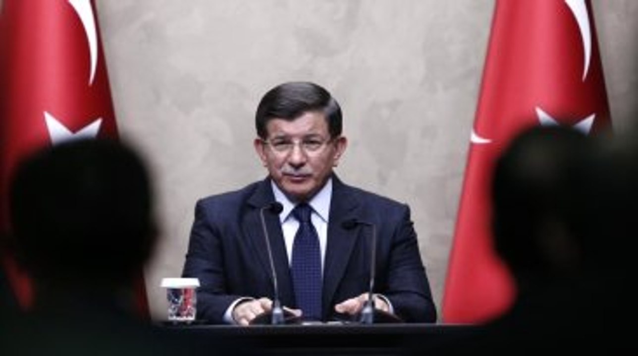 Davutoğlu: Vize Muafiyeti Vermezlerse Sadece Türkiye Değil Herkes Kaybeder