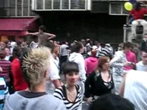 Tecktonik in Paris - fête de la musique (2)