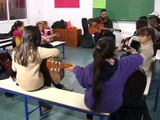 San Fernando donó guitarras para los talleres de Iniciación Musical