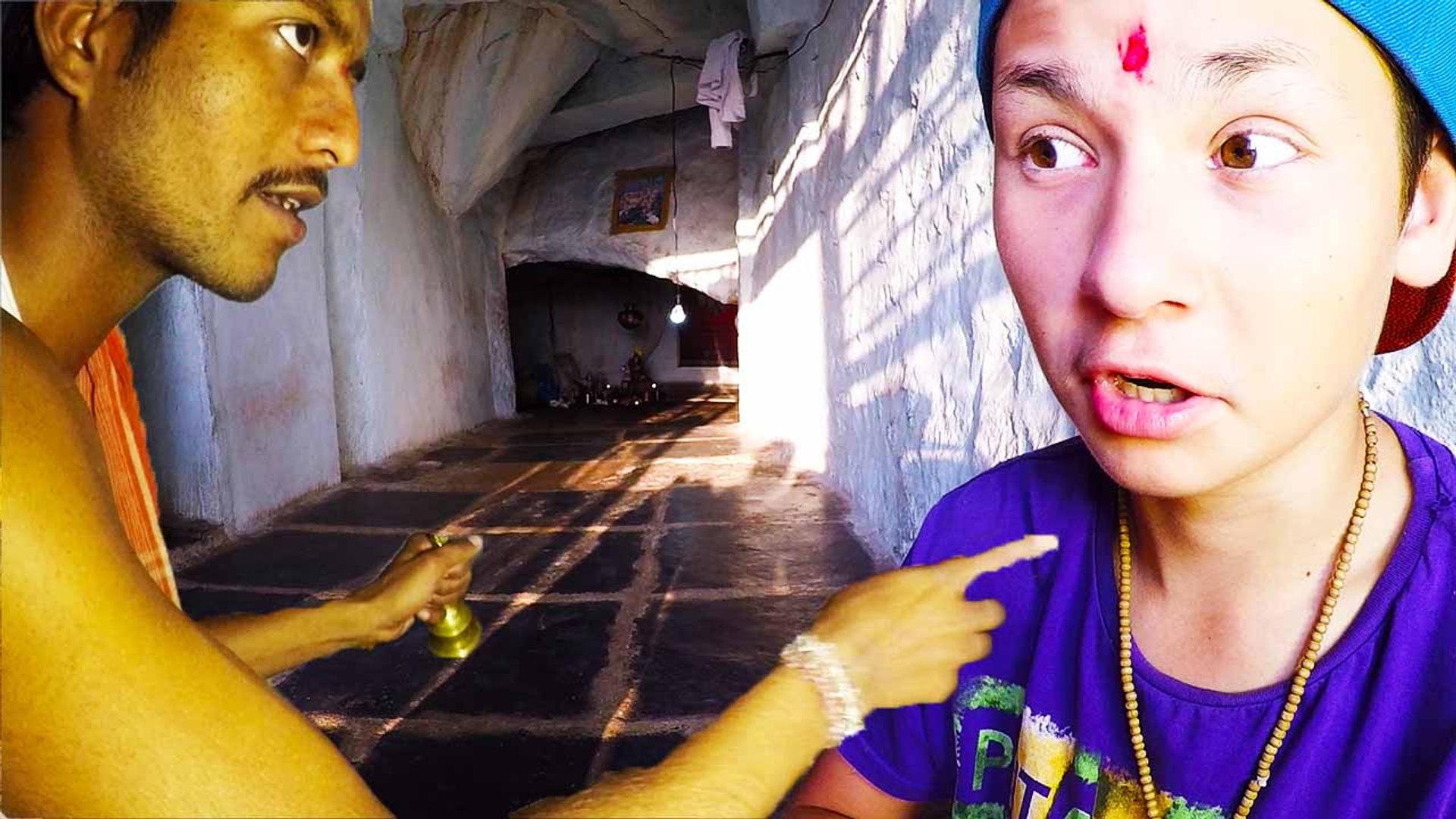 ИНДИЯ ХАМПИ. В ПЕЩЕРЕ У ОТШЕЛЬНИКА САДХУ