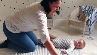 How to use a Little Turtle Baby Wrap