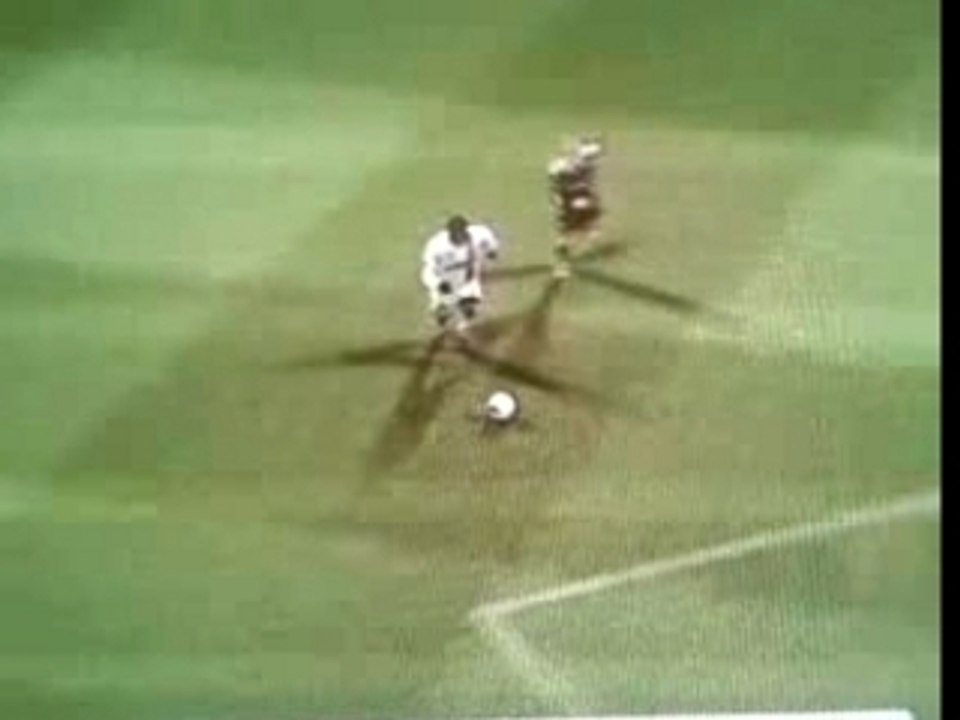 PES6 Magnifique voléee excentré de Govou