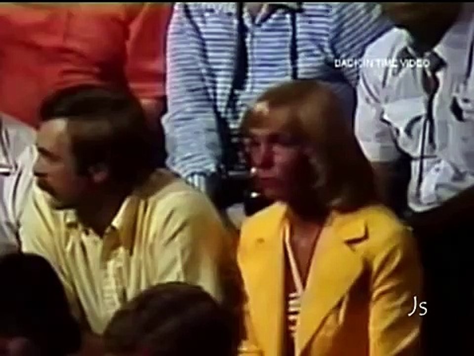 Elvis Presley - Live 1977 - Last Concert (STEREO) (HD) - YouTube (360p)