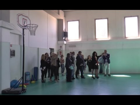 Napoli - Nuovi spazi polifunzionali nella scuola Ilaria Alpi (20.04.16)
